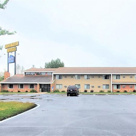 Amerivu Inn & Suites-Avon Екстер'єр фото